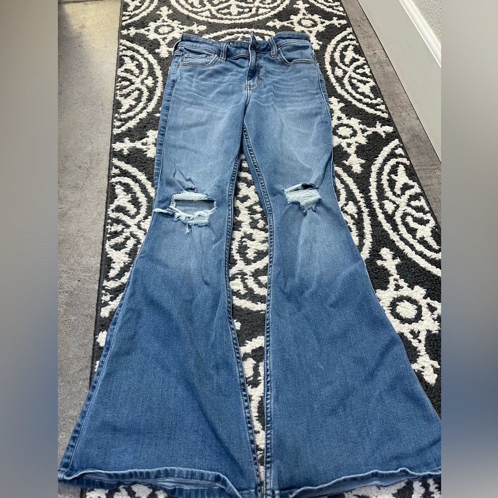 Hollister distressed jeans